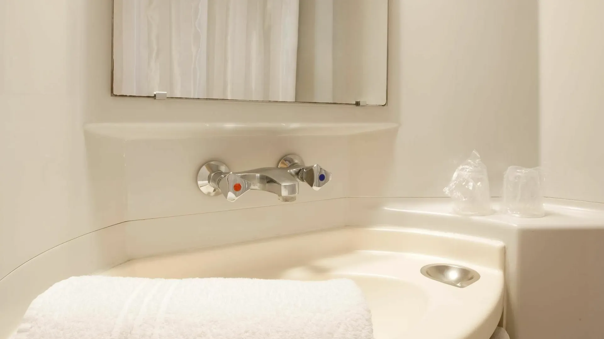 Hotel hotelF1 Lyon Bourgoin-Jallieu L'Isle-d'Abeau